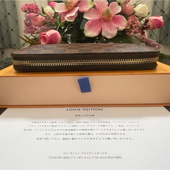 Louis Vuitton Damier Ebene Zippy wallet - Picture 8 of 16